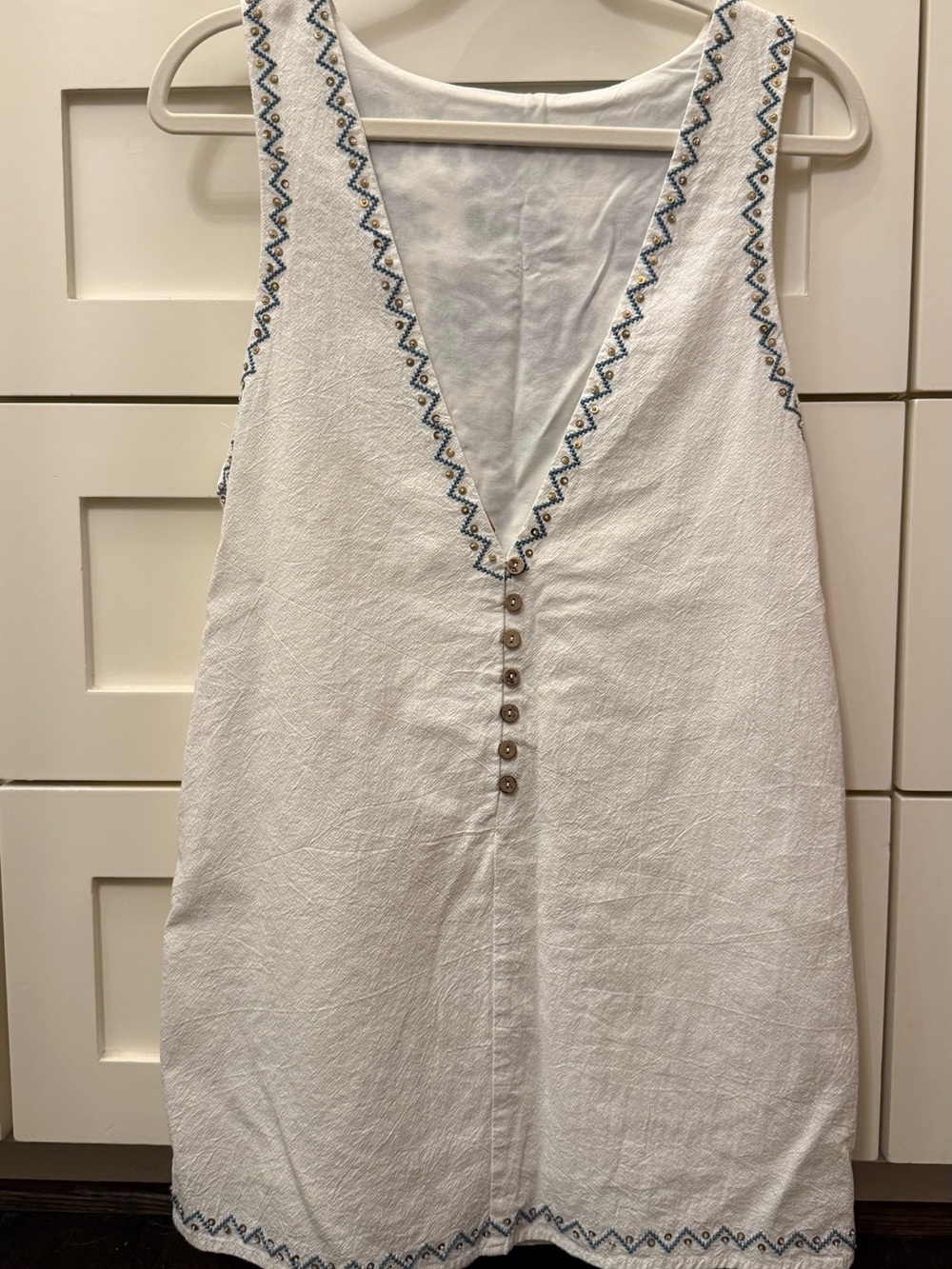 FP Free People White Sleeveless Embroidered Shift Dress with Beading/Blue Detail - Picture 5 of 8